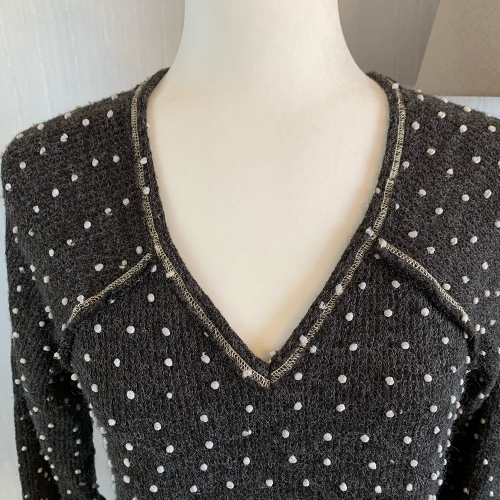 ANDREW knit  polka dots sweater 3/4 bell sleeve - Picture 4 of 16